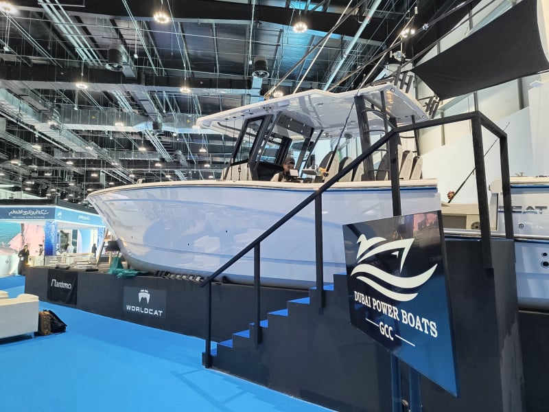 World Cat 400CC-X deck Dubai